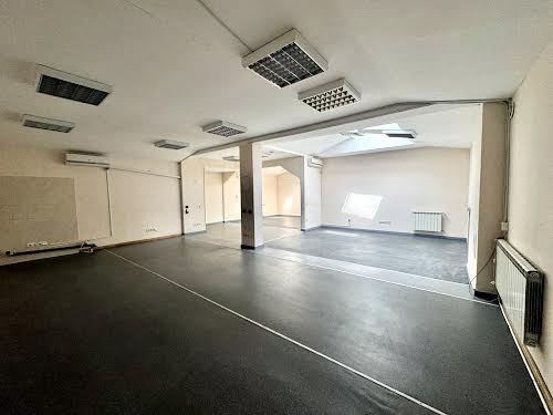 комерційна за адресою Автопаркова вул., 7