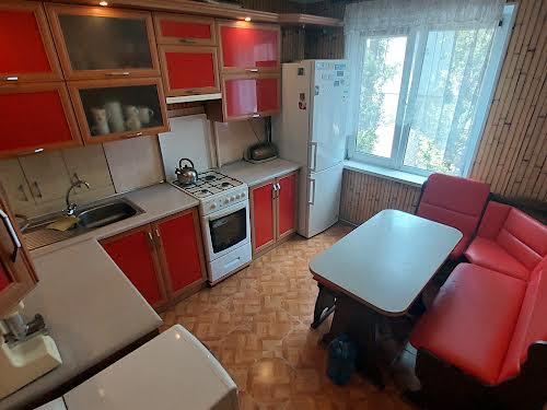 квартира за адресою Космонавтів вул., 146б