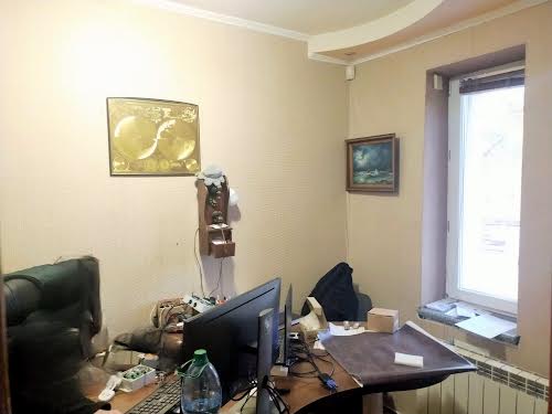 коммерческая по адресу Союза Украинок ул. (Лобачевского), 4