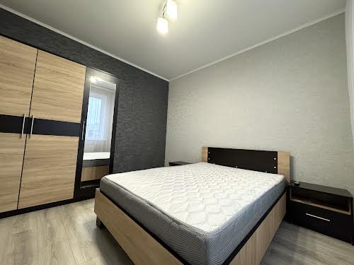 квартира за адресою Машинобудівників вул., 31