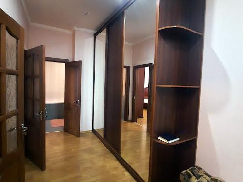 квартира за адресою Дмитрівська вул., 69