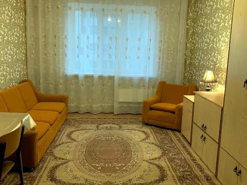 квартира за адресою Анни Ахматової вул., 39А