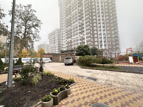 квартира по адресу Львовская ул., 11
