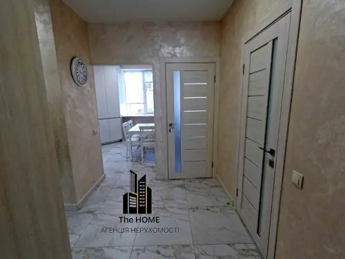 квартира по адресу Молодіжна ул., 4