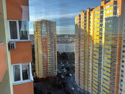 квартира за адресою Сім'ї Кульженків вул. (Петра Дегтяренка), 31-Б