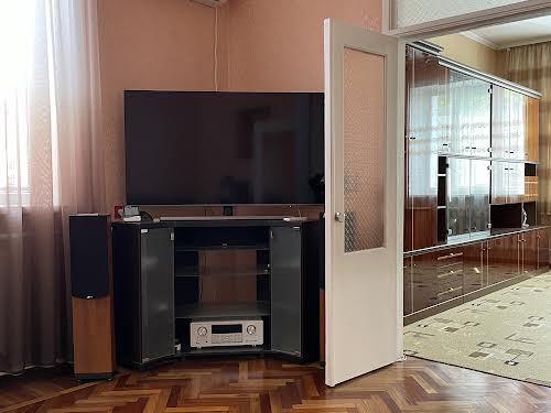 будинок за адресою Ватутіна вул.