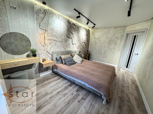 квартира по адресу Независимости ул., 7В