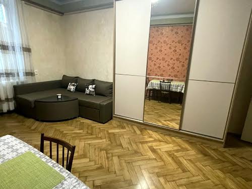 квартира за адресою Володимира Антоновича вул. (), 9