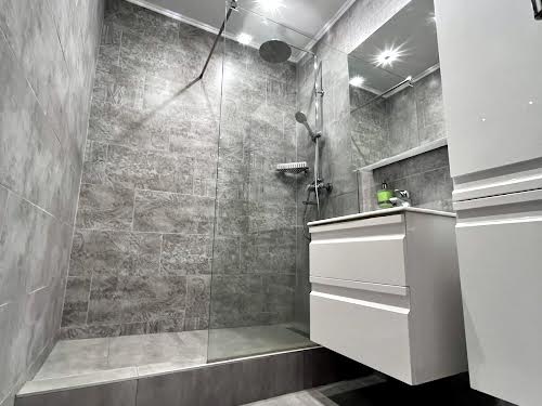 квартира за адресою Академіка Сахарова вул., 26