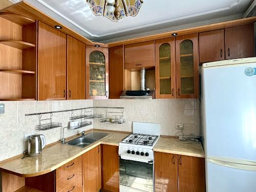квартира за адресою Степана Бандери вул., 16