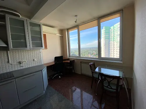 квартира за адресою Миколи Бажана просп., 12