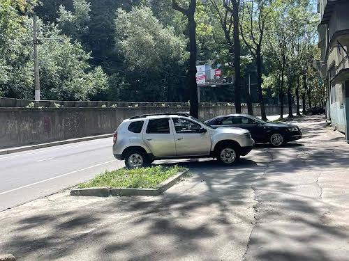 коммерческая по адресу Сахарова Андрея Академика ул., 26