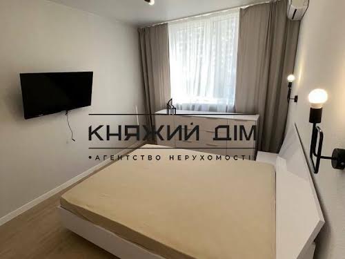 квартира за адресою Ревуцького вул., 40-В