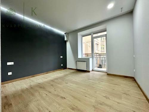 квартира за адресою Скоропадского, 8