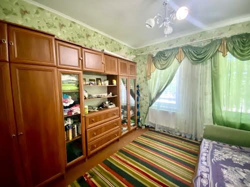 будинок за адресою Героїв УПА вул. (Камчатська), 57
