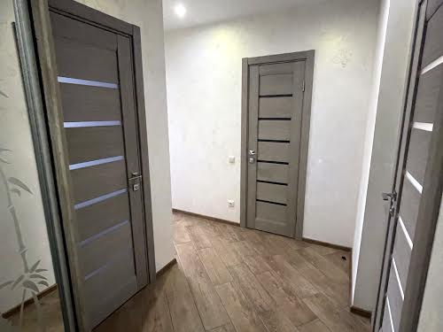 квартира по адресу Миколи Сингаївського ул. (Ново-Оскольская), 10-в