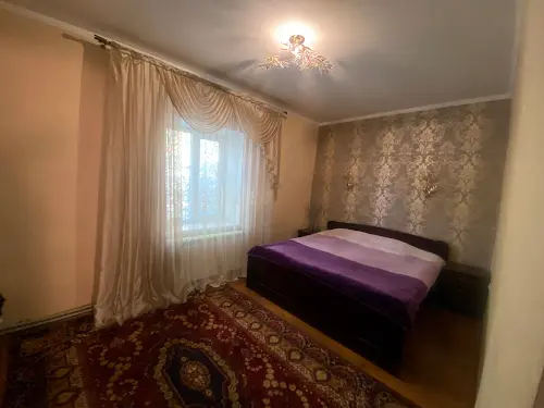 будинок за адресою колисниченко, 73