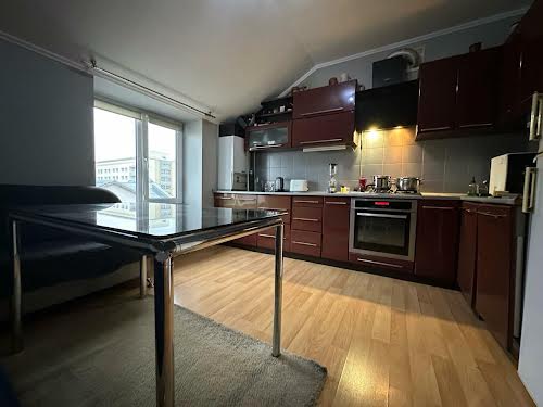 квартира за адресою Гетьмана Петра Дорошенка вул., 28в