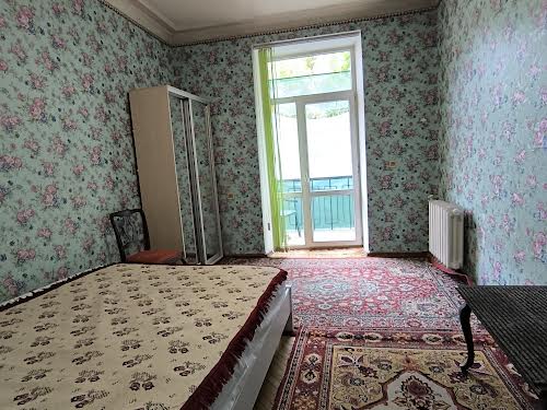 квартира за адресою Фабрична вул., 2/4