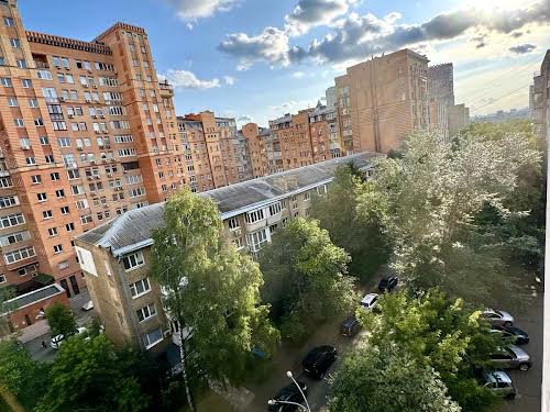 квартира за адресою Рибальська вул., 8