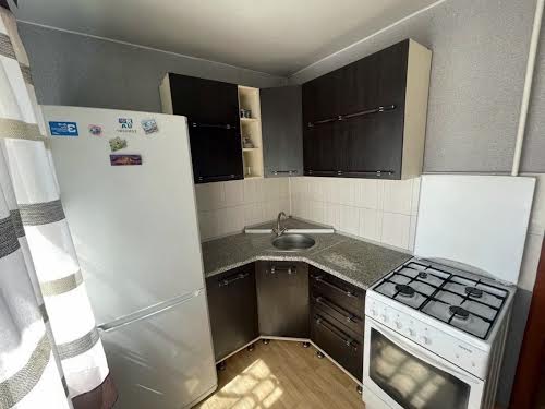 квартира за адресою Будівельників вул., 12