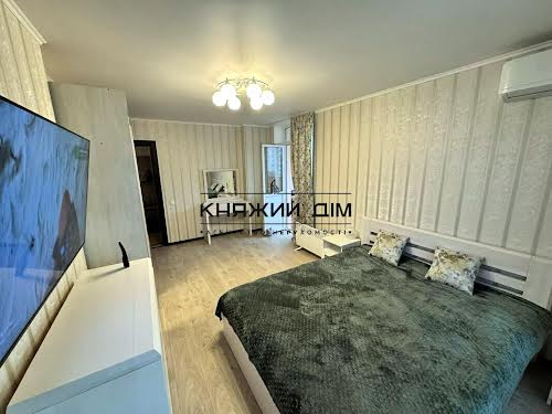 квартира за адресою Соломії Крушельницької вул., 15А