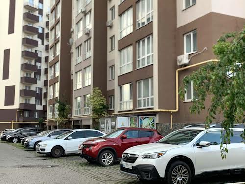 квартира по адресу Леоніда Каденюка ул., 18