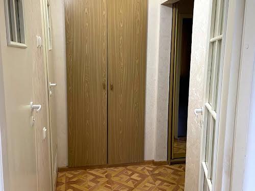 квартира за адресою Анни Ахматової вул., 17