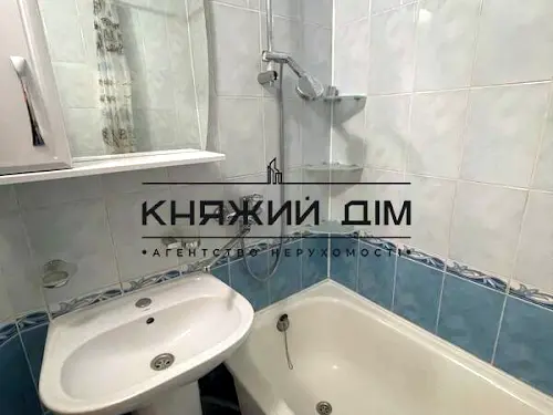 квартира по адресу Александра Мишуги ул., 11