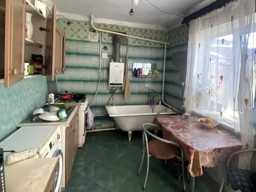 дом по адресу 8-го березня, 27