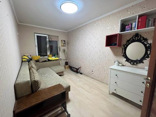 квартира за адресою Филатова, 56