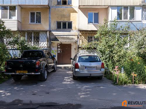 квартира за адресою Зодчих вул., 6-А