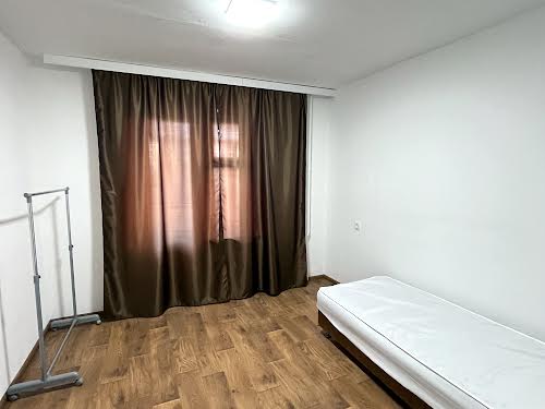 квартира по адресу Ревуцкого ул., 8