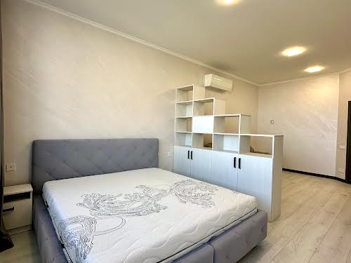 квартира по адресу Французский бульв., 24