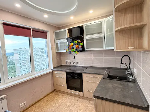 квартира за адресою Озерна вул., 26