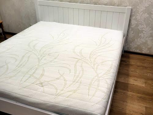 квартира за адресою Зарічанська вул., 20/2
