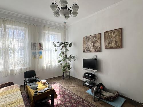 квартира за адресою Миколи Леонтовича вул., 13