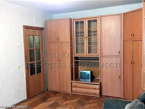 квартира по адресу Ревуцкого ул., 42-Б