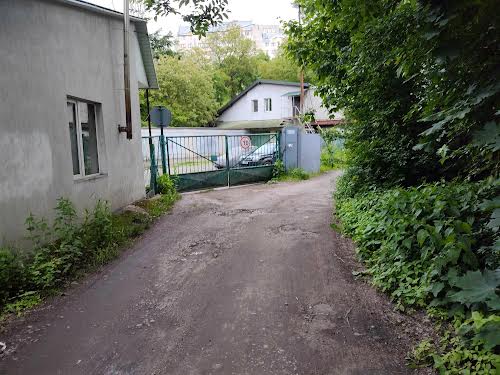 комерційна за адресою Природна вул., 17