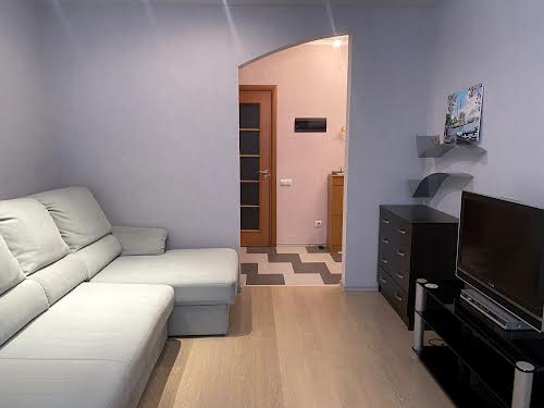 квартира за адресою Верховинна вул., 37