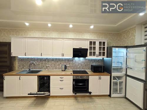 квартира за адресою Драгоманова, 4А