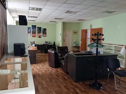 комерційна за адресою Громадянська вул., 5