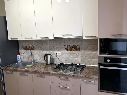 квартира за адресою Залізнична вул., 15