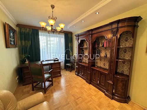 квартира по адресу Леси Украинки бульв., 21