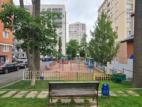 квартира за адресою Миколи Сингаївського вул. (Ново-Оскольська), 10-в