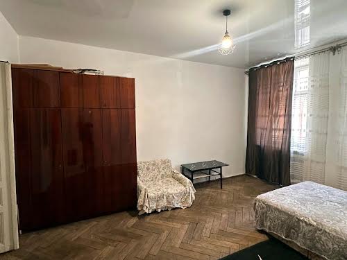 квартира за адресою Шпитальна вул., 28