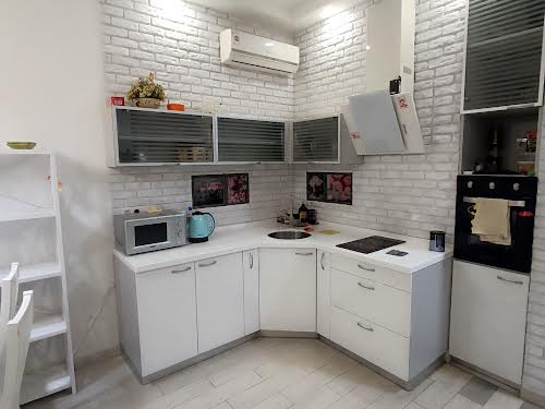 квартира за адресою Перлинна вул., 3