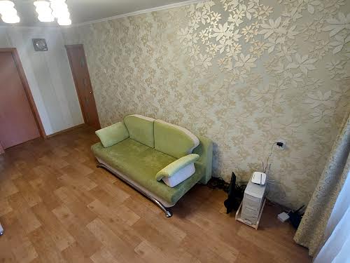 квартира за адресою Космонавтів вул., 146б