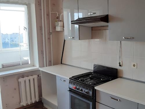 квартира за адресою Машиностроителей, 1Б