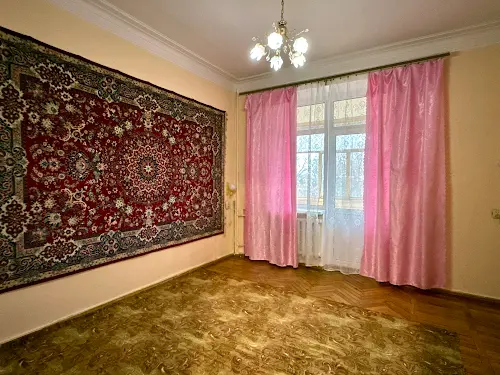 квартира за адресою Театральна, 9